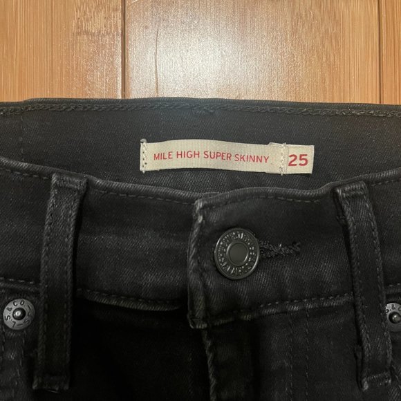 Levi's Mile High Super Skinny Jeans - Picture 5 of 7